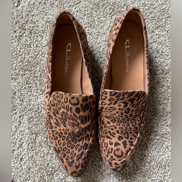 Chinese Laundry women’s animal print loafers size 7.5 - Picture 3 of 5